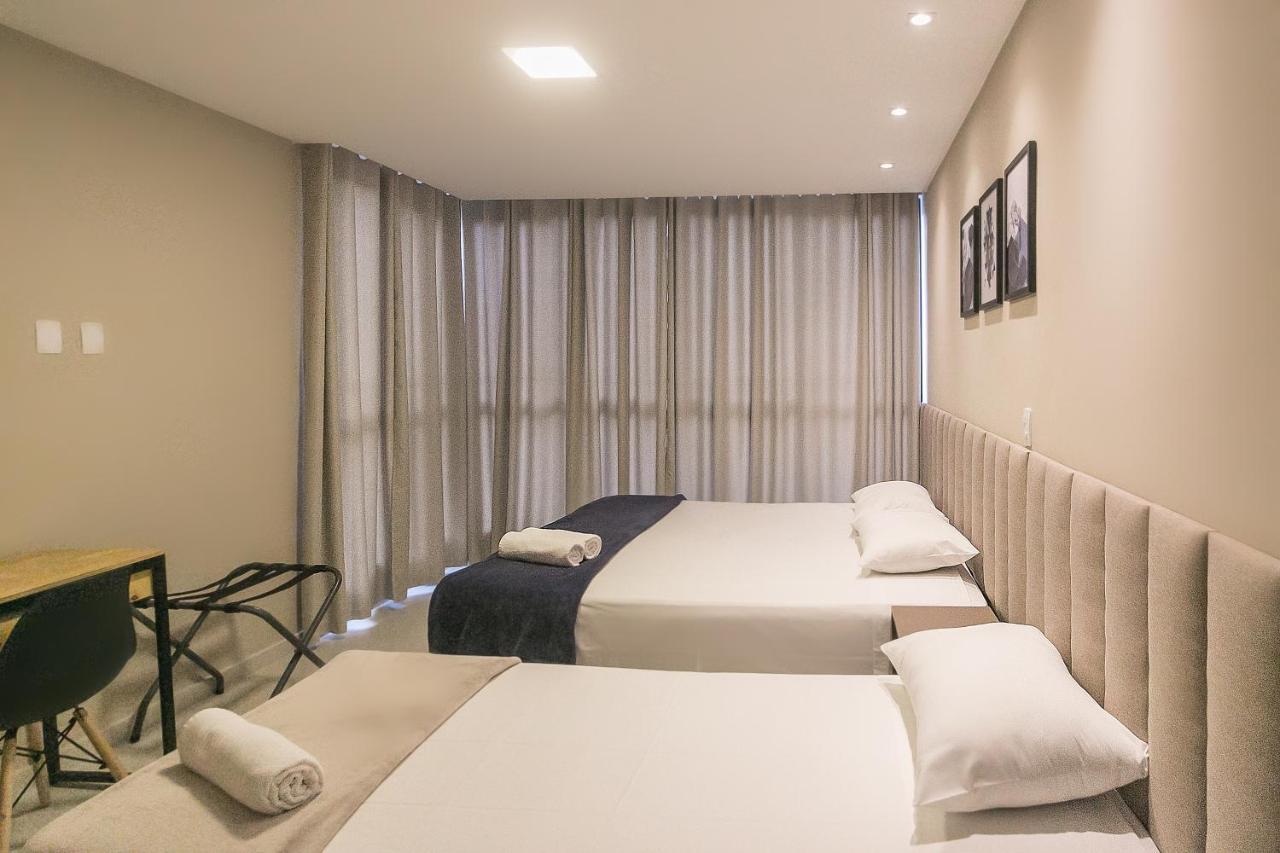 Casa Requinte, 4 Suites , Piscina II บัลเนอาริโอ กังโบริว ภายนอก รูปภาพ
