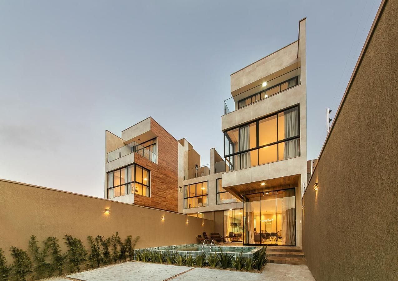 Casa Requinte, 4 Suites , Piscina II บัลเนอาริโอ กังโบริว ภายนอก รูปภาพ